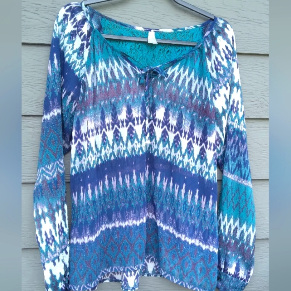 Vanity sheer large top